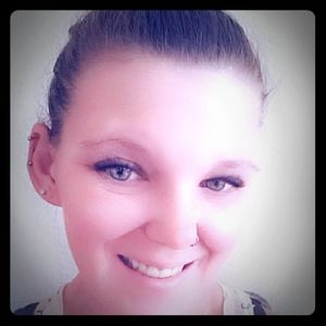 Meet your Posher, Candice
